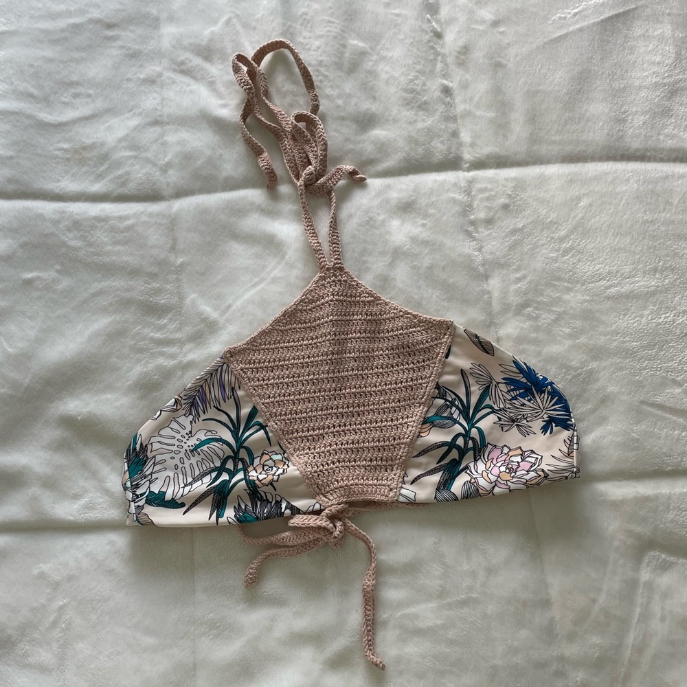Pacsun halter swimsuit top